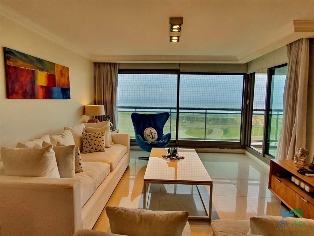 Vendo apartamento 3 dormitorios en Torre primera