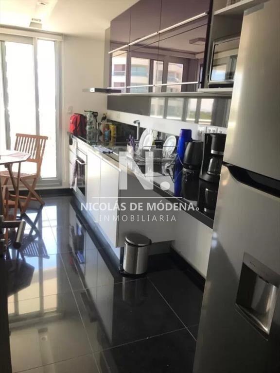 Impecable departamento, comodo e iluminado.