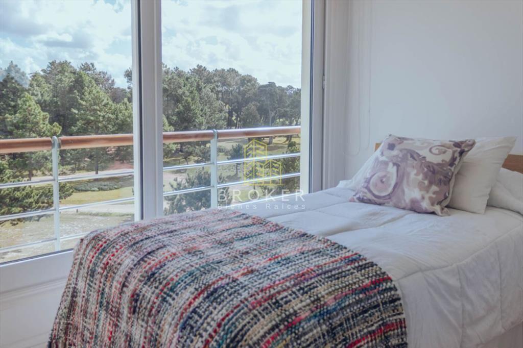 Venta apartamento 3 dormitorios mansa punta del