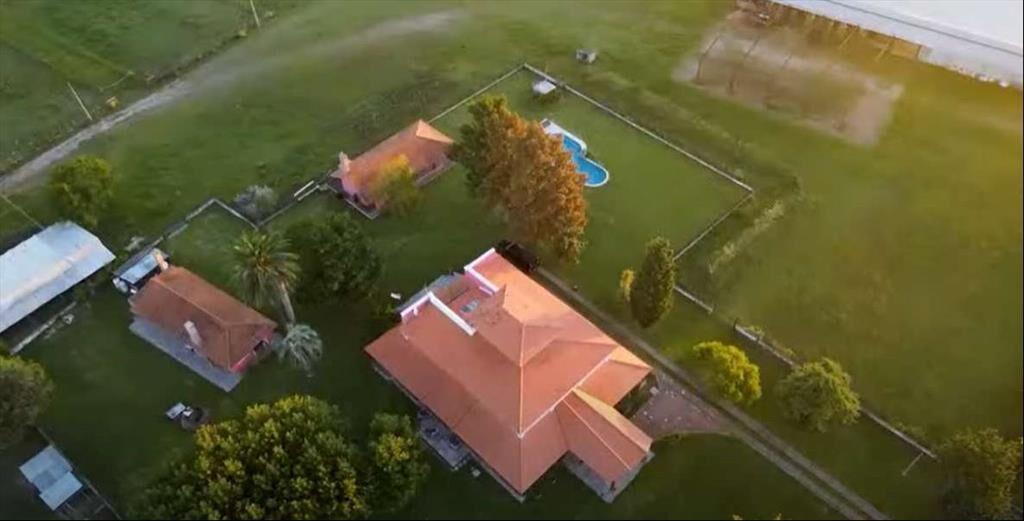 Residencia de categoría sobre 3 hectáreas de parque