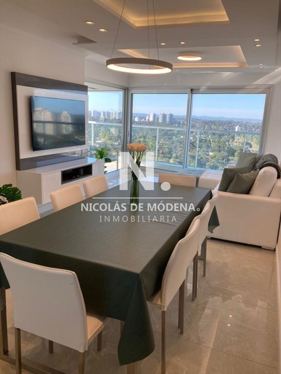 Espectacular penthouse en alquiler con vista al
