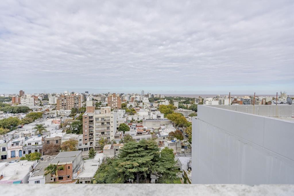 Venta de monoambiente amoblado con renta en Pocitos