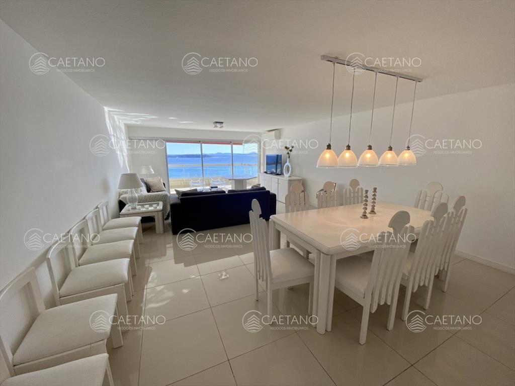 Venta apartamento 4 dormitorios playa mansa Punta
