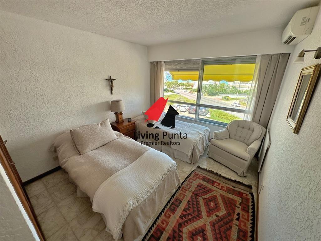 Apartamento en venta a pasos del mar
