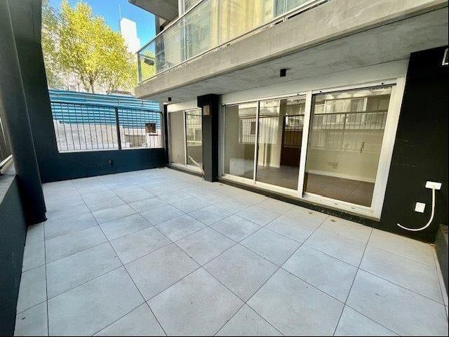 VENTA CON RENTA APARTAMENTO CORDÓN SUR 1 DORMITORIO CON AMP