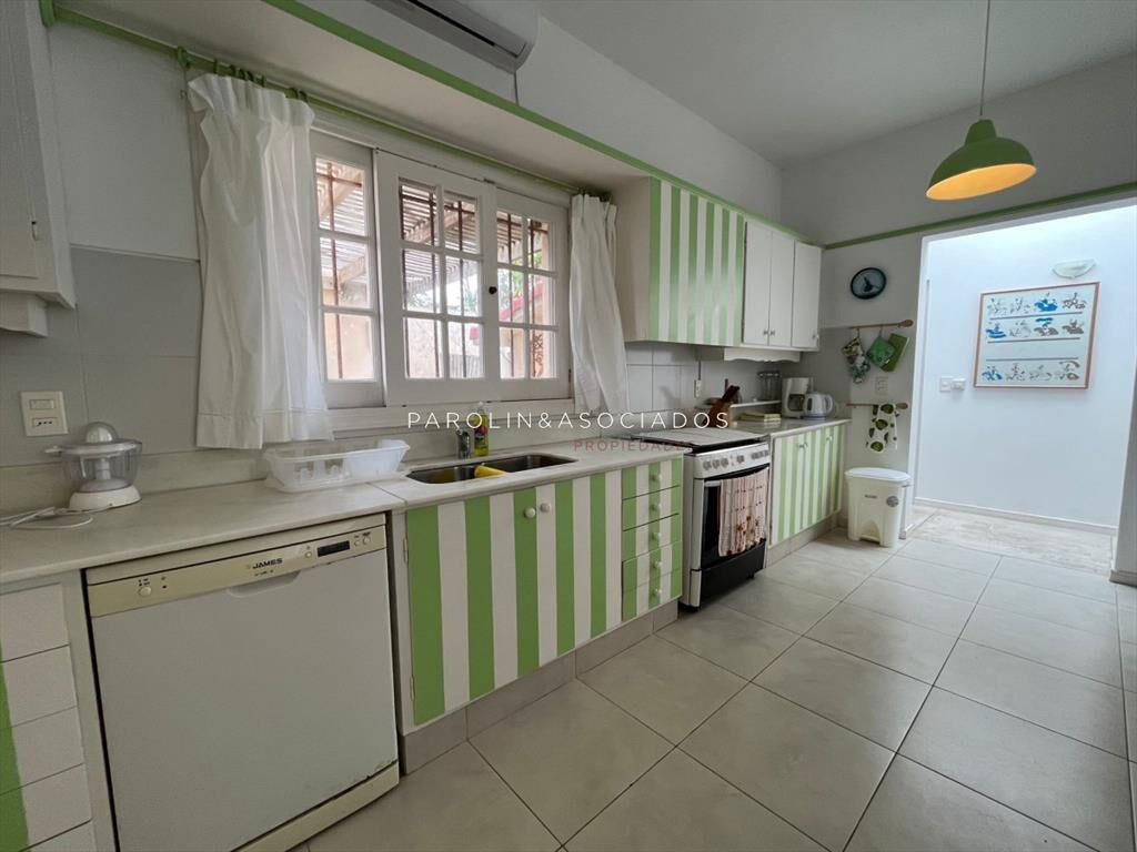 Casa en venta de 4 dormitorios, en la PenÃnsula