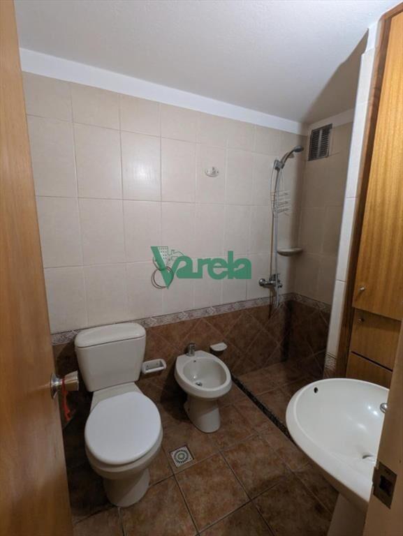Alquiler Pocitos, Rambla, apartamento con terraza