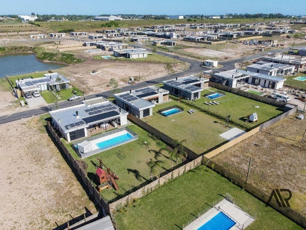 Venta terreno CON VISTA A LAGUNA, Barrio Privado La Juana