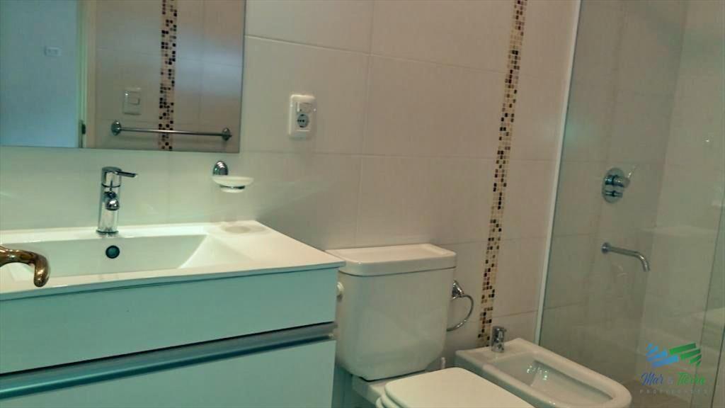 VENTA CASA 4 DORMITORIOS CON PISCINA, MANSA, PUNTA DEL ESTE