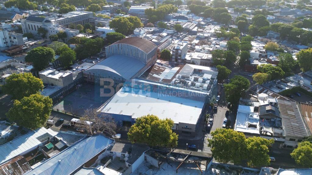 VENTA DE GRAN LOCAL - DEPOSITO AGUADA