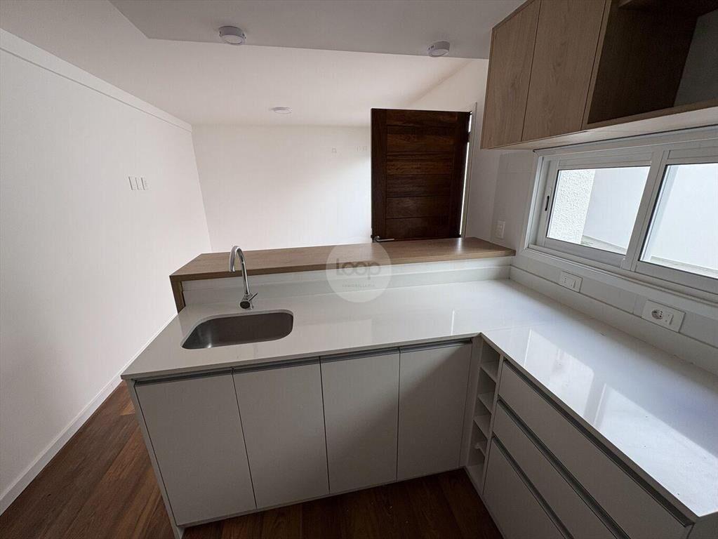 Apartamento 1 dorm CON RENTA terraza con parrillero propio,