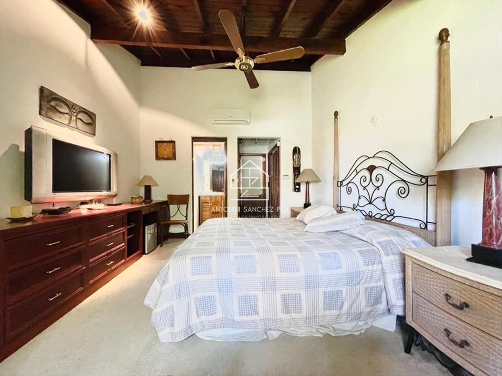 Excelente Casa de 4 Dormitorios en Playa Mansa -