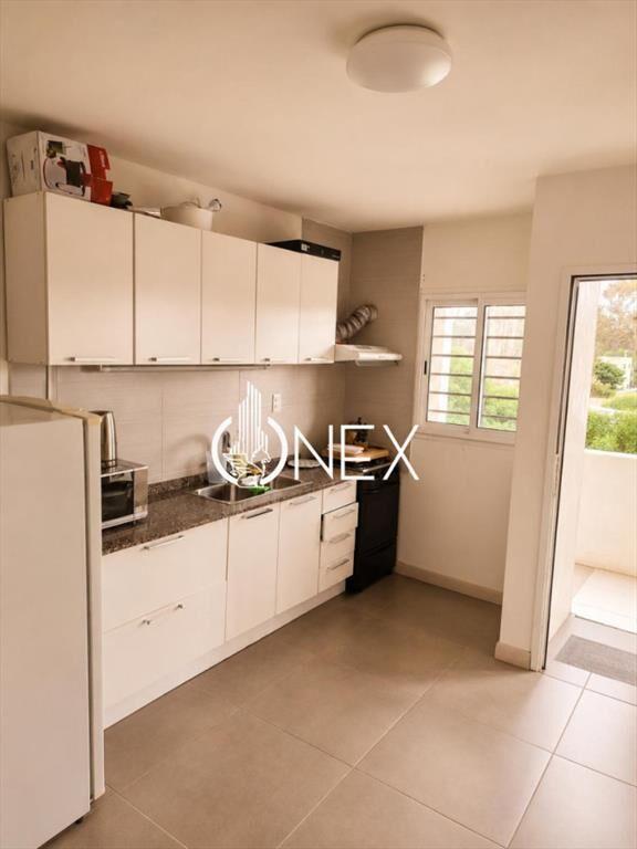 Venta monoambiente con dormitorio definido en al