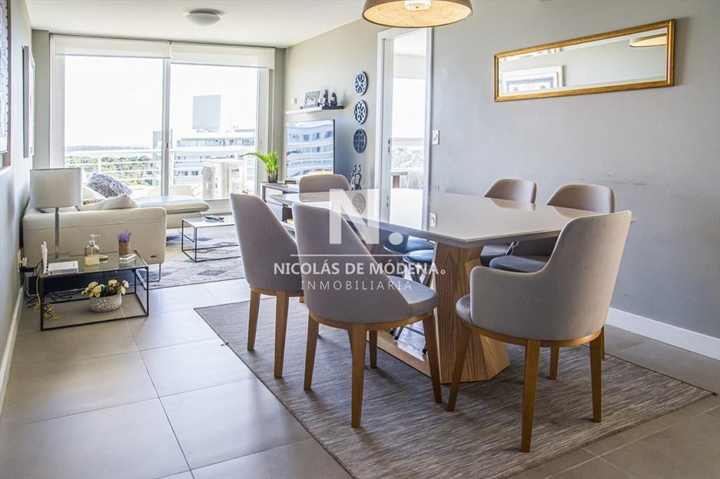 Apartamento en Venta de 2 dormitorios en Av. del