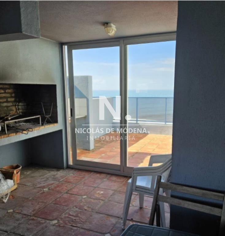 Vende apartamento en Peninsula de 2 dormitorios con excelen