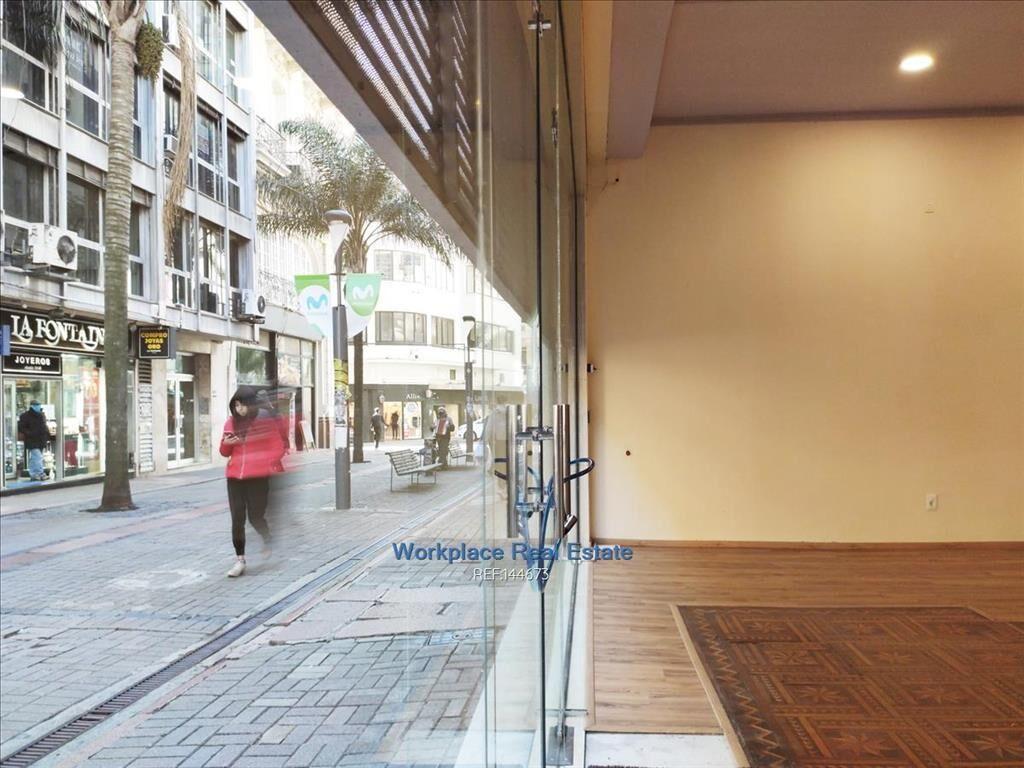 GRAN LOCAL COMERCIAL CON EXCELENTE VISIBILIDAD EN PEATONAL