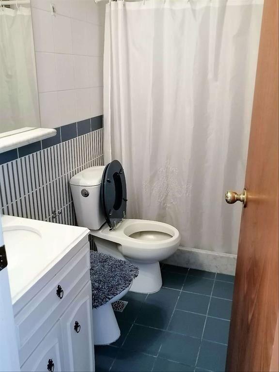 ALQUILER DE APARTAMENTO CON MUEBLES EN TORRES NÁUTICAS. IMP