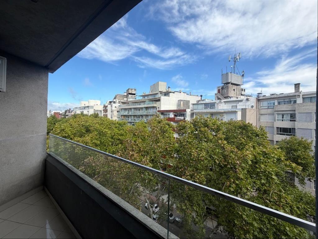 Alquiler de hermoso Monoambiente en Pocitos