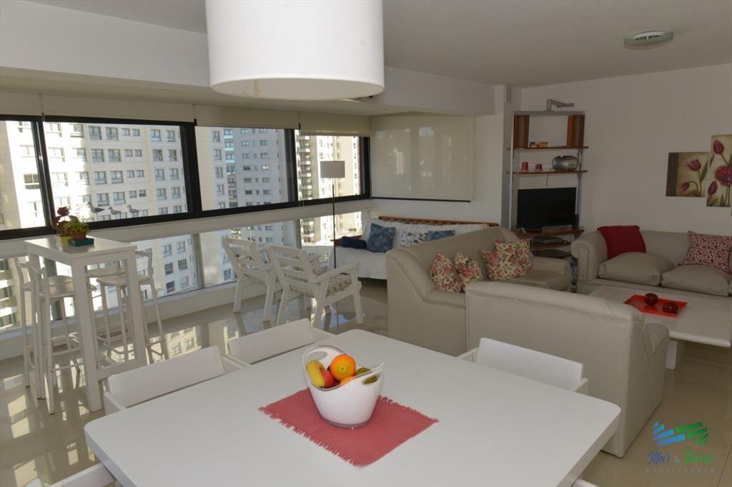 Departamento en Punta del Este, Torre con