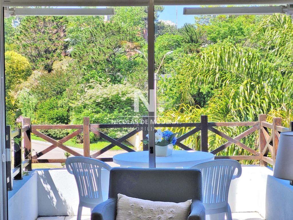 VENTA - Apartamento en Playa Mansa a pasos del