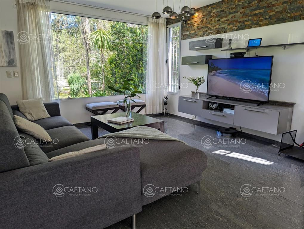 Venta y alquiler espectacular casa en Parque