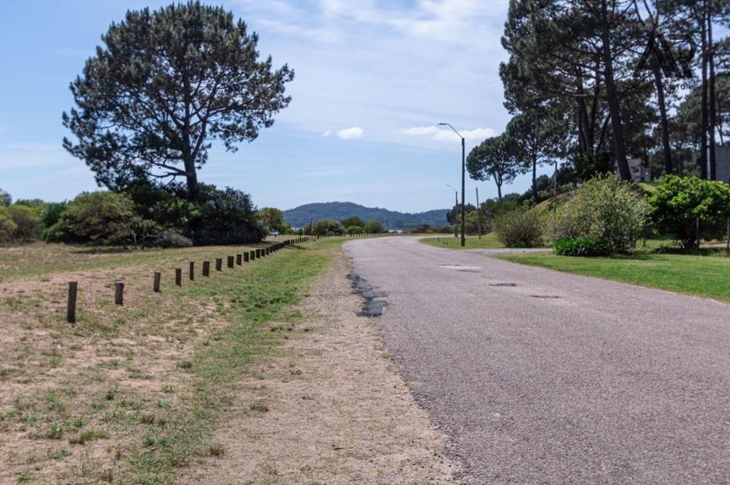 Terreno en venta de 1750m2 ubicado en Solanas