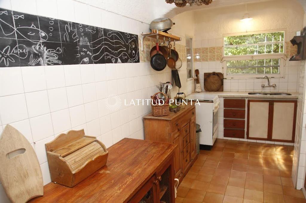 Casa 5 dormitorios próximo al mar. La Barra