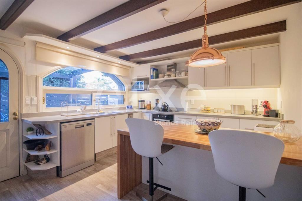 Casa en Venta en Lomas de la Tahona...