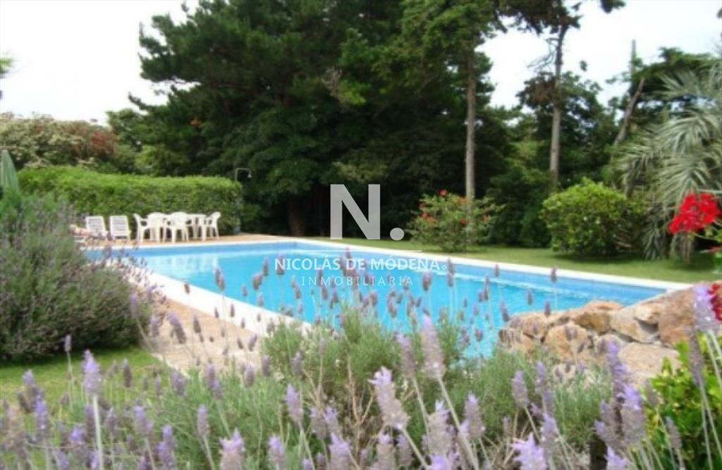 Hermosa casa en venta zona del Golf.