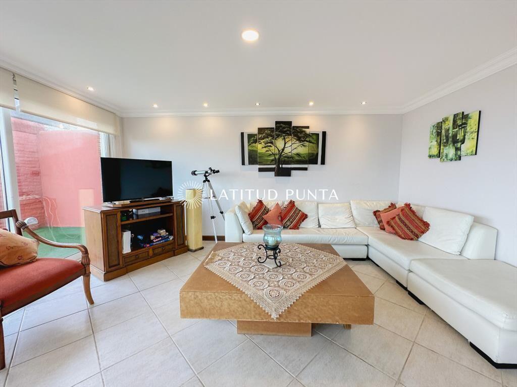 Pent House en Mansa, primera línea, 3 más