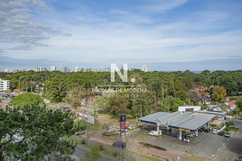 En reconocido complejo sobre Roosevelt, 4 vista