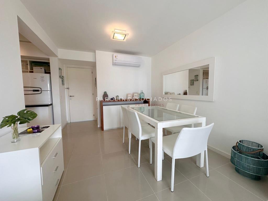 Apartamento en venta 2 dormitorios en edificio