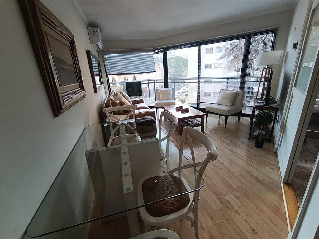 Apartamento amoblado en pocitos, excelente punto, cercano a