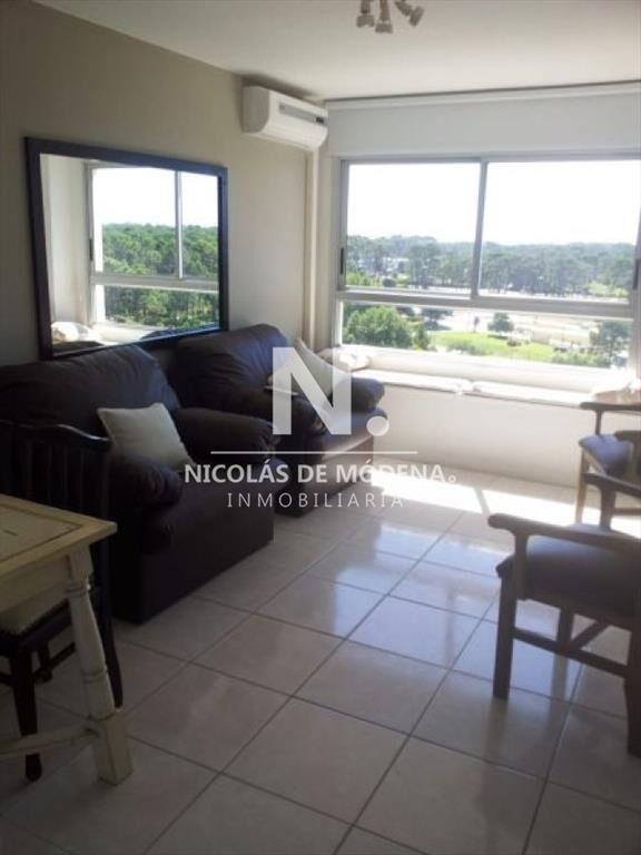 Departamento de 1 dormitorio en venta en Punta