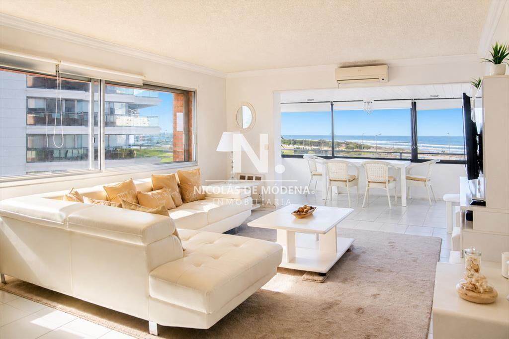 Apartamento de 3 dormitorios en Playa brava