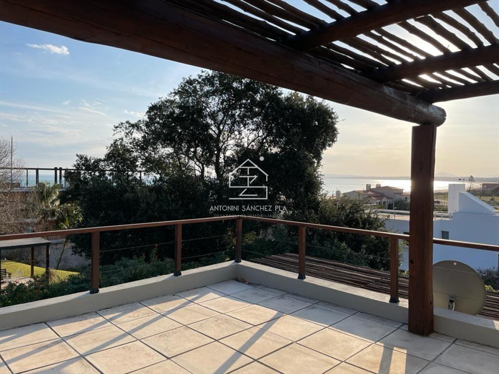 Venta casa con vista al mar. Punta Ballena