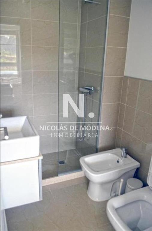 Vende apartamento de 3 dormitorios con balcon en