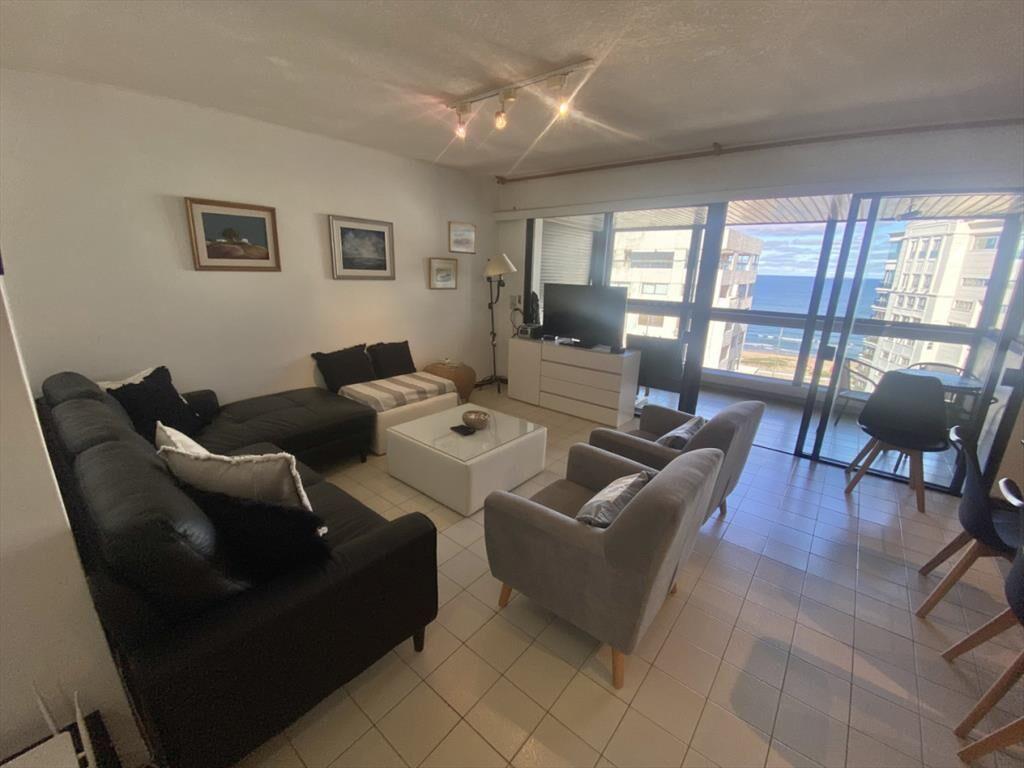 VENTA DE APARTAMENTO DE 3 DORMITORIOS EN PARQUEMAR CENTER F