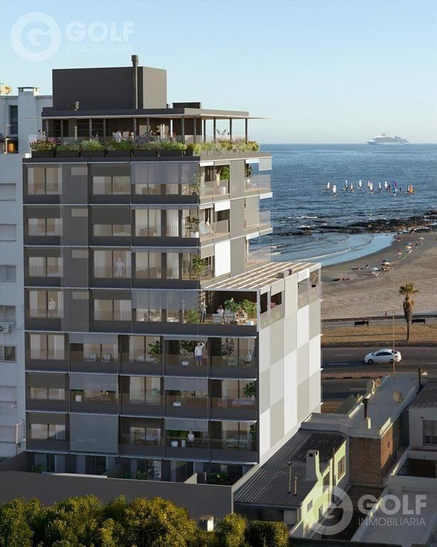 Venta de apartamento de 1 dormitorio con terraza en rambla