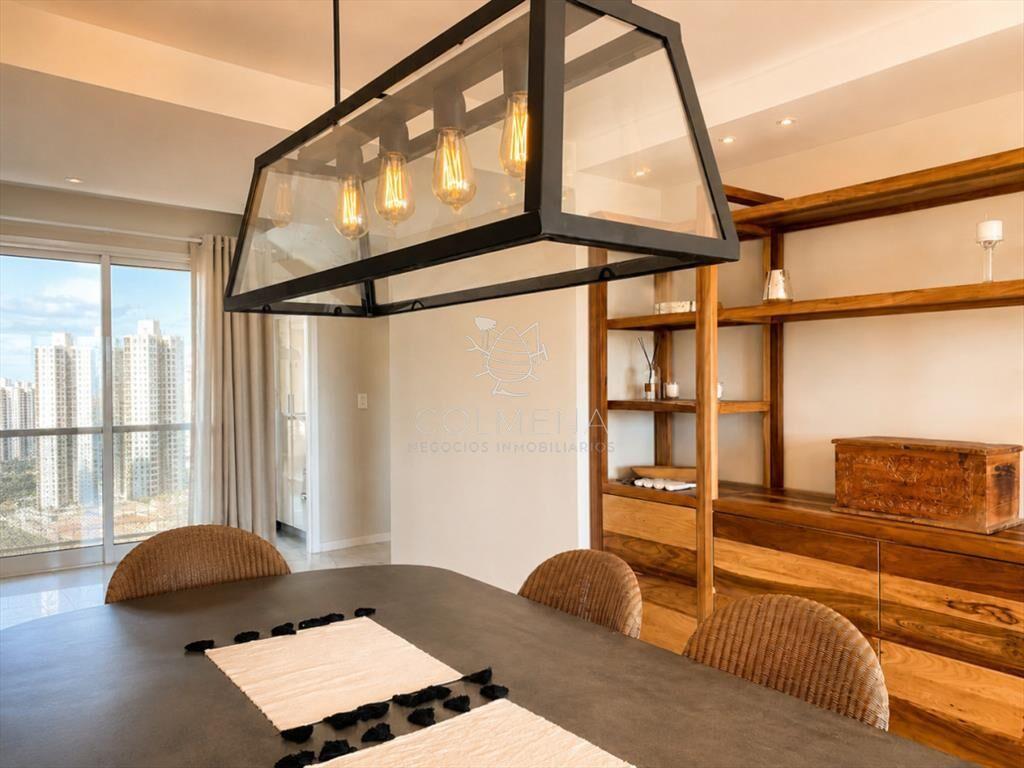 Vende apartamento con vista al mar de 3 suites,