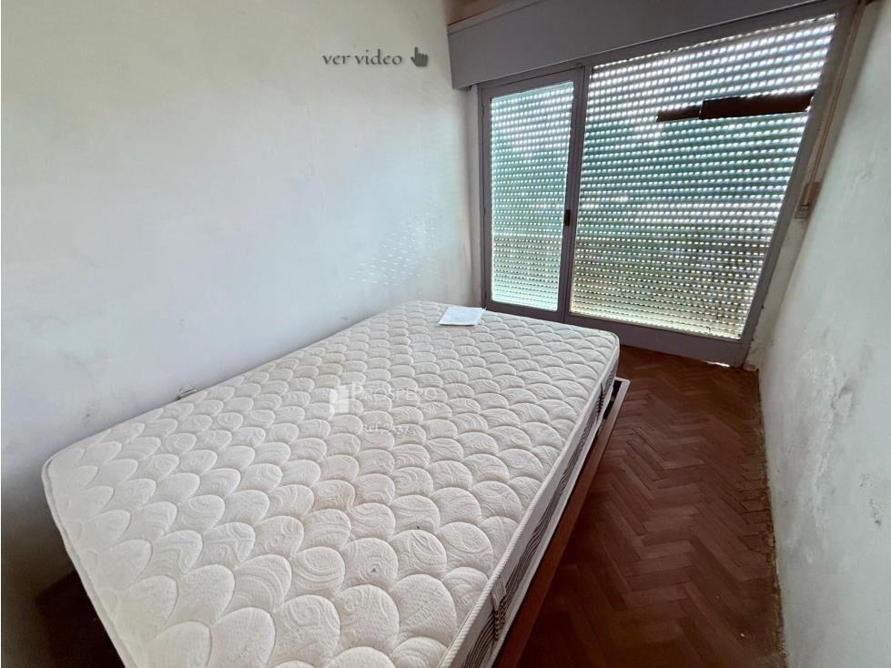 2337 venta apto 2 dorm Buceo c/balcon