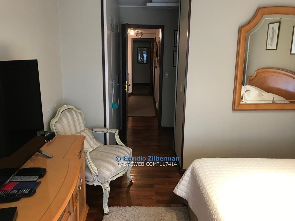 VENTA PRIMER PISO CON PATIO EN POCITOS