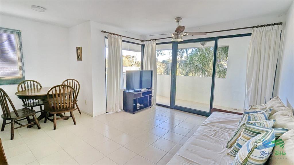 Venta de apartamento 1 dormitorio esquinero con y