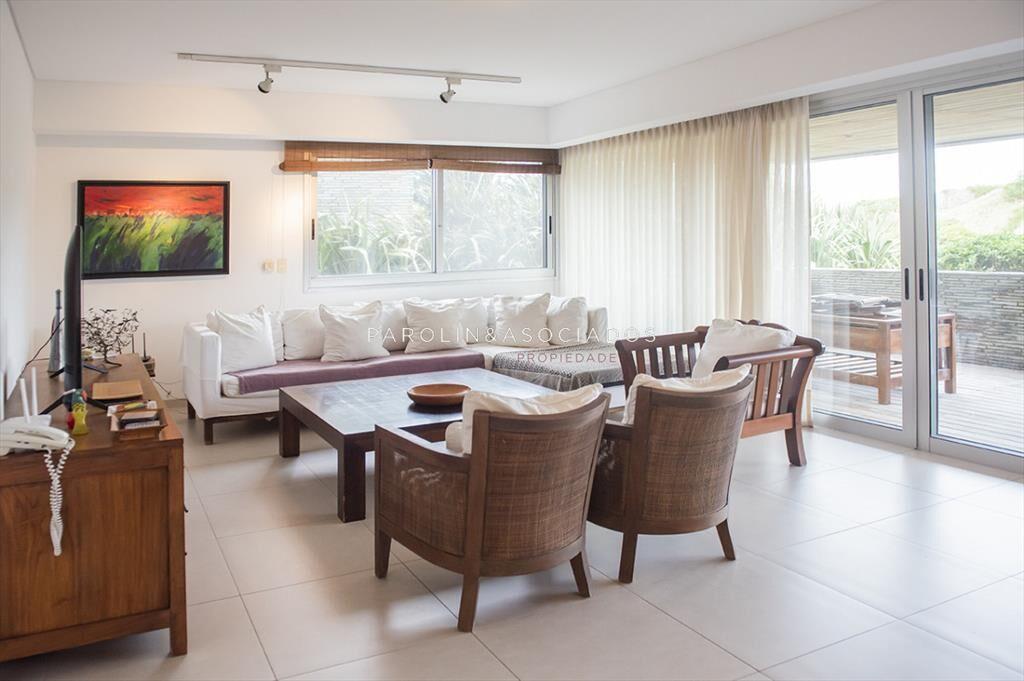 Apartamento en venta de 2 dormitorio edificio Brava 28, Pun