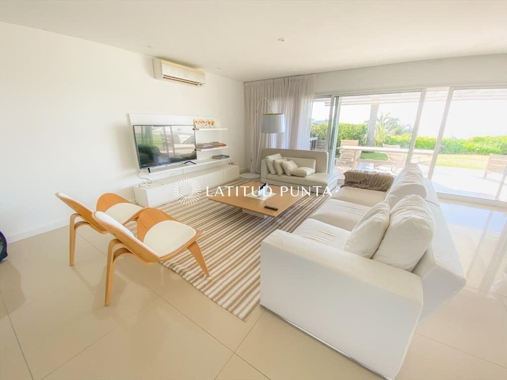 Apartamento en Punta Ballena, 3 dormitorios