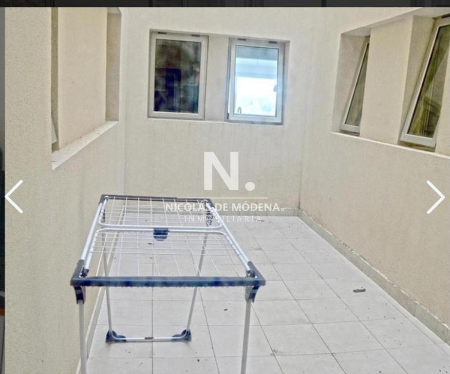 Vende apartamento de 3 dormitorios con balcon en