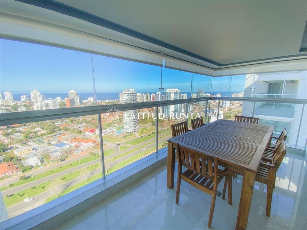 Pent House en Mansa, 3 dormitorios y parrillero