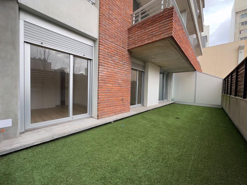 VENTA APARTAMENTO 2 DORMITORIOS, PATIO Y GARAGE