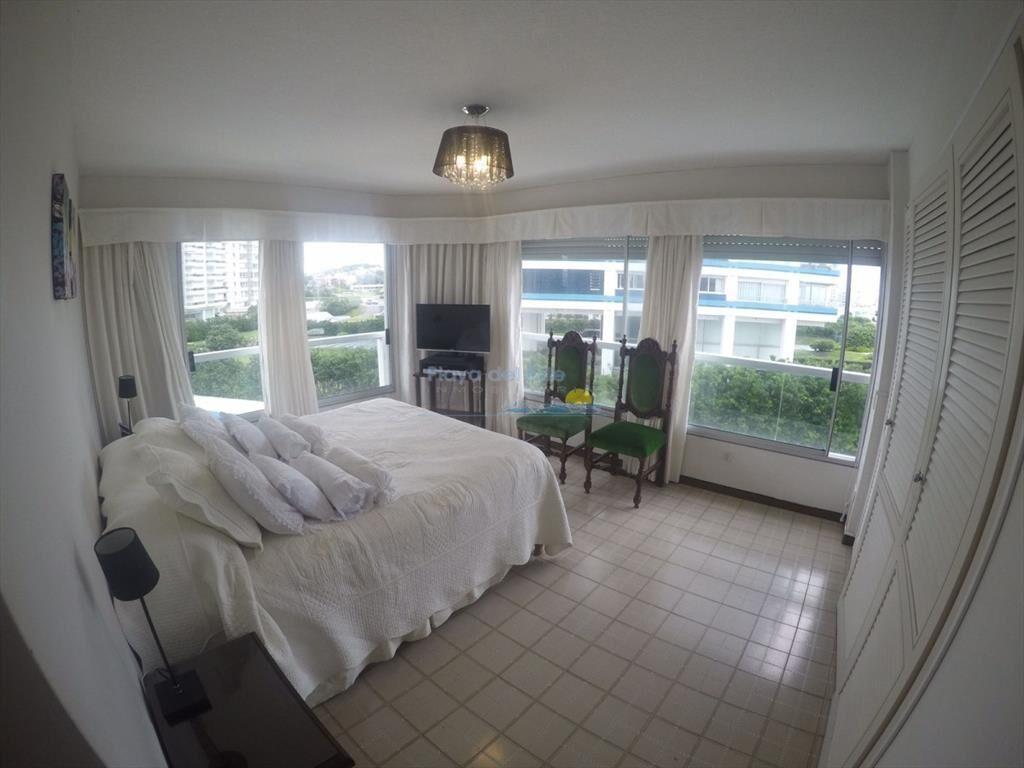 Apartamento en alquiler de 2 dormitorios en Punta