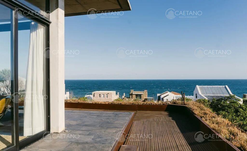 Alquiler temporal casa 4 dormitorios Punta Piedras, Mananti